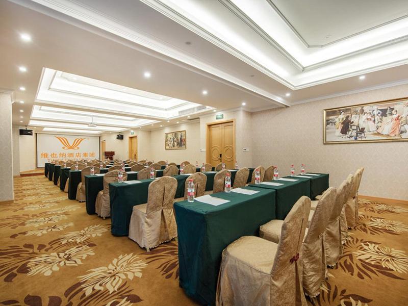 Vienna International Hotel Fuzhou Cangshan Wanda Екстер'єр фото